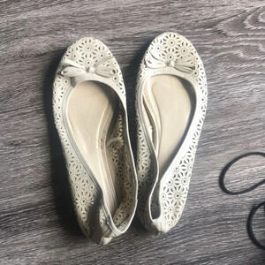 Capelli of New York Flats